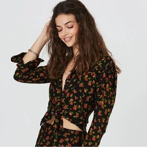 Jen’s Pirate Floral Booty Begonia Western Button Down Black Blouse Top M
